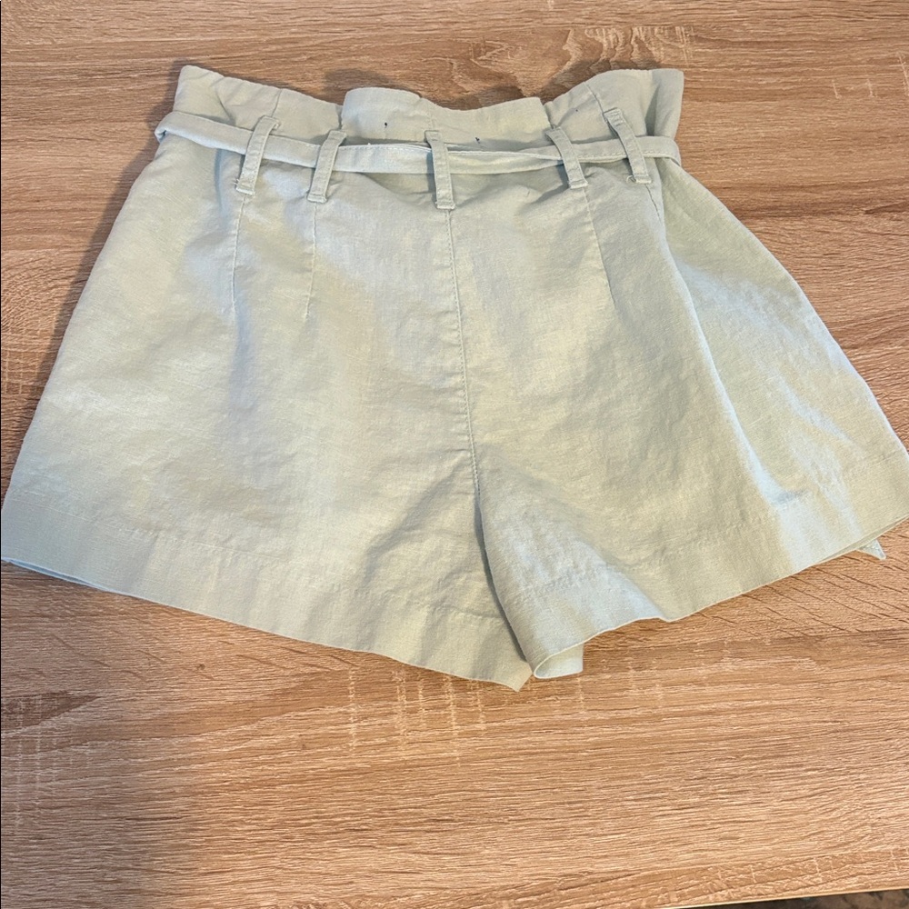 Abercrombie & Fitch Cotton Linen Paper Bag Button Fly Shorts - Picture 4 of 9